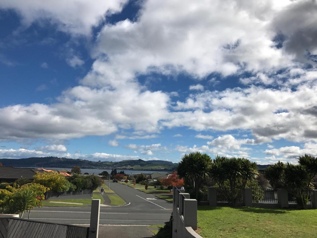 Lakeview Holiday Hideaway Taupo Zewnętrze zdjęcie